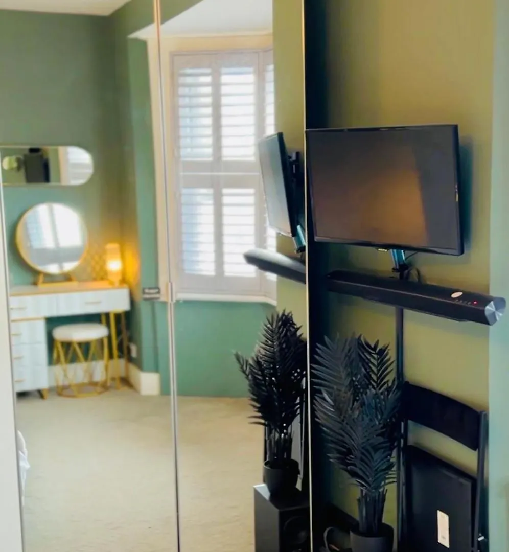 فيلا Stylish Brighton Haven, Sleeps 1 To 7, Free Parking بيت للعطل
