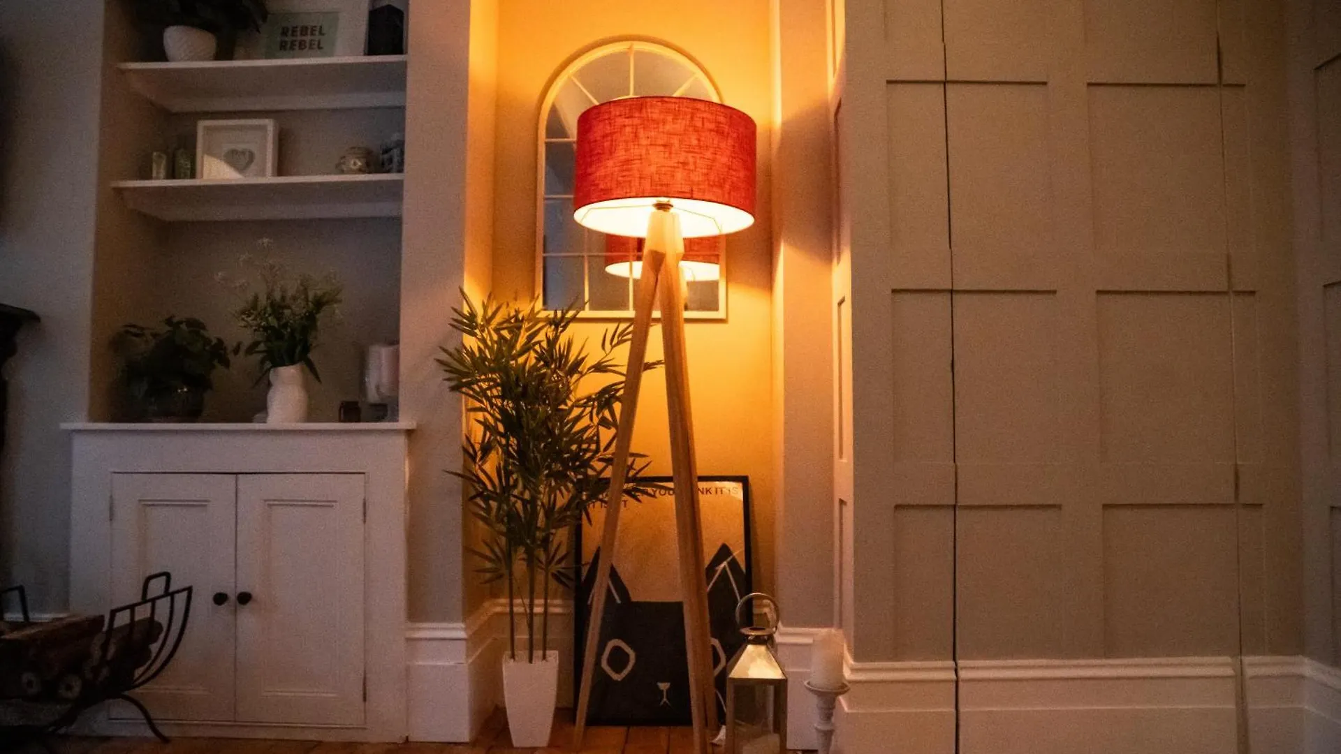 Stylish Brighton Haven, Sleeps 1 To 7, Free Parking Villa Birleşik Krallık